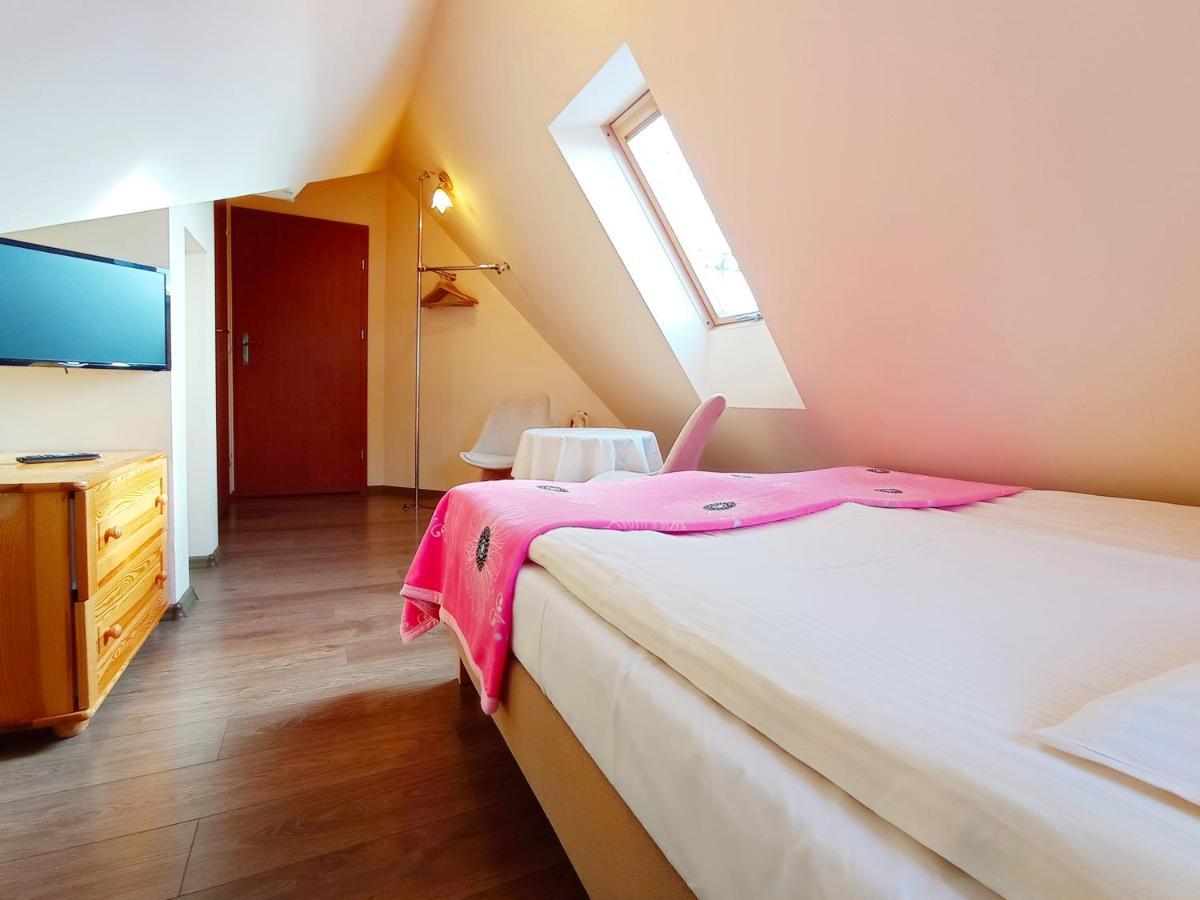 Wynajem Pokoi Rancho Apartment Зомб Екстериор снимка