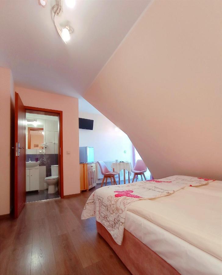 Wynajem Pokoi Rancho Apartment Зомб Екстериор снимка