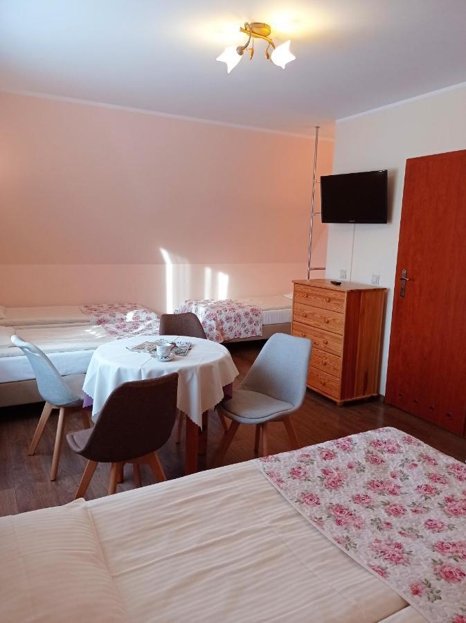 Wynajem Pokoi Rancho Apartment Зомб Екстериор снимка